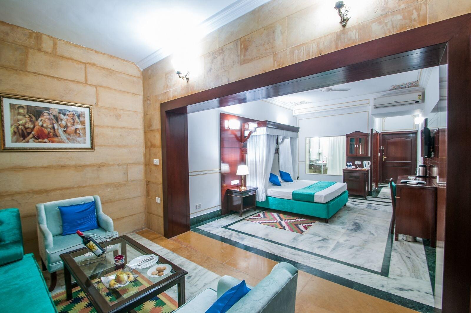Hotel Rang Mahal Джайсалмер Экстерьер фото