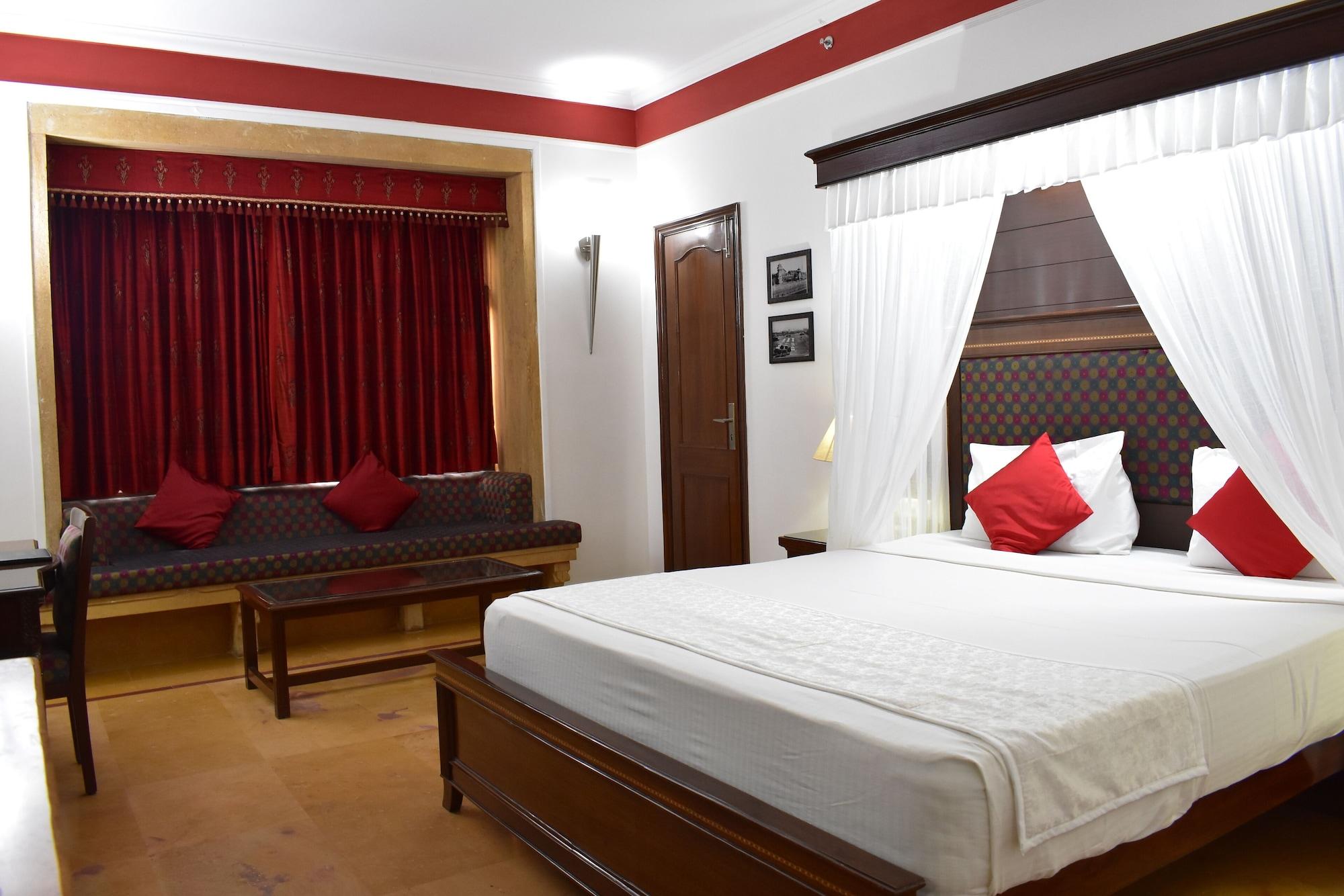 Hotel Rang Mahal Джайсалмер Экстерьер фото