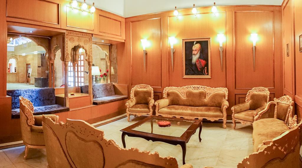 Hotel Rang Mahal Джайсалмер Экстерьер фото