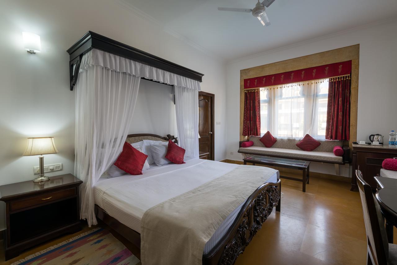 Hotel Rang Mahal Джайсалмер Экстерьер фото
