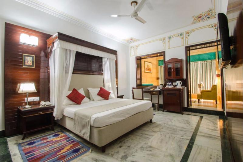 Hotel Rang Mahal Джайсалмер Экстерьер фото