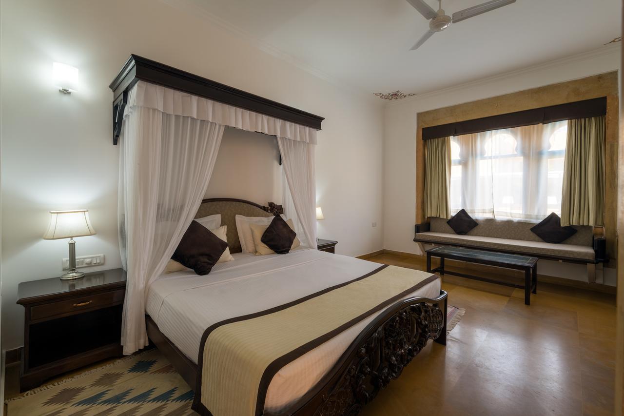 Hotel Rang Mahal Джайсалмер Экстерьер фото